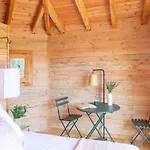 Летний дом Nits De Bosc
